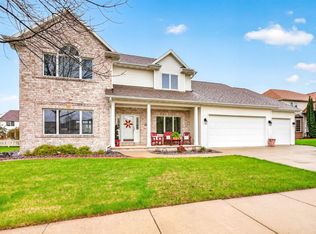 325 E Stratford Ln, Appleton, WI 54913