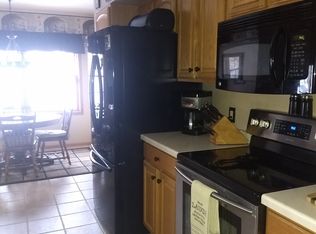 330 Riverwood Dr, Mishicot, WI 54228