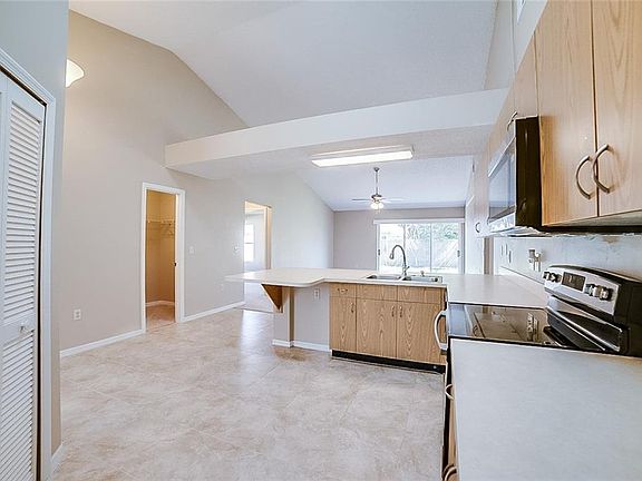 3rd image of 8045 Excalibur Ct
