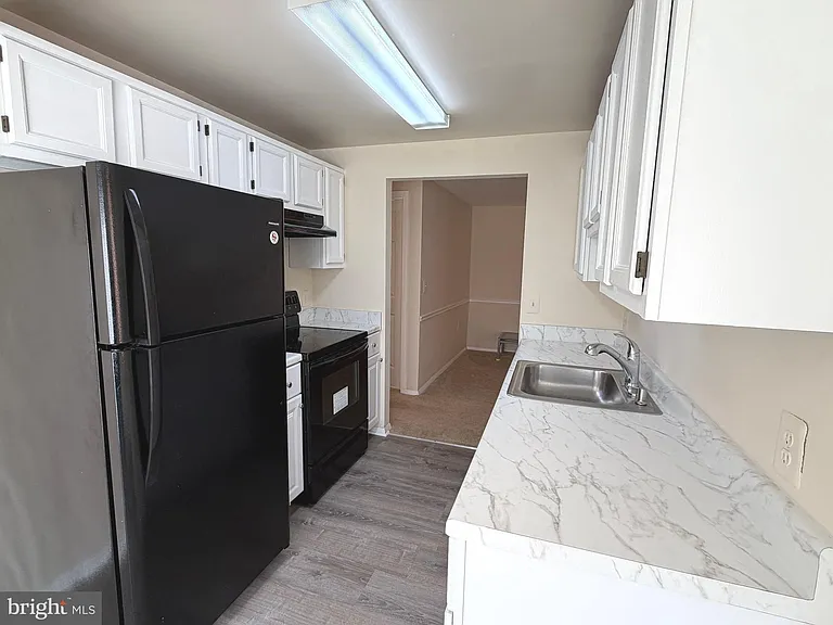 18131 Chalet Dr #24-103 — Photo 10