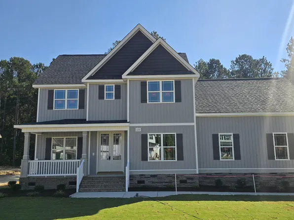 177 Freedom Ridge Dr, Smithfield, NC 27577