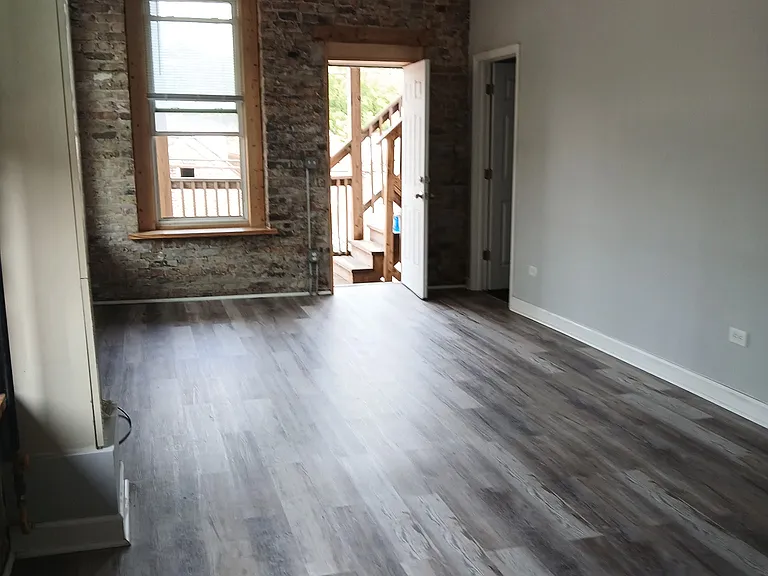 2654 W Cermak Rd #2 — Photo 2