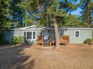 5600 Azalea Dr, Grants Pass, OR 97526