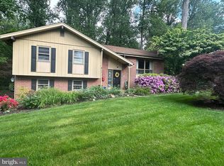 709 Amosite Rd, Elizabethtown, PA 17022