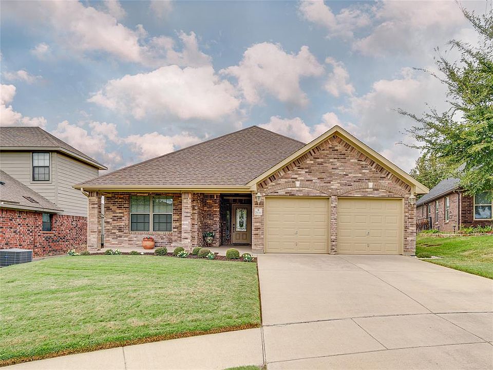 1st image of 2936 Greenway Dr