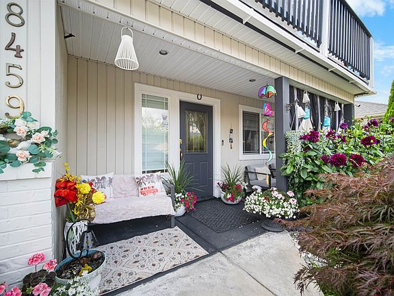 4th image of 8459 Doerksen Dr