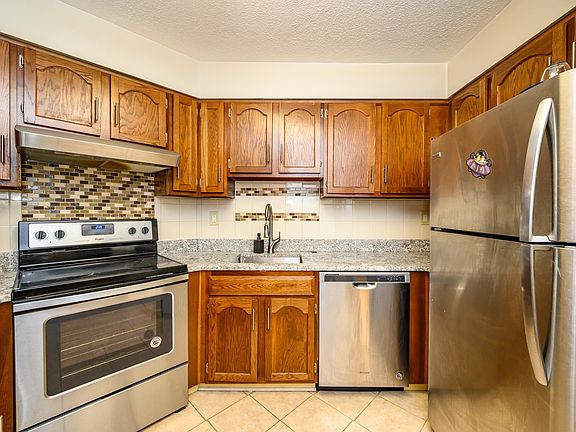 5th image of 315 Harmon Cove Tower #315