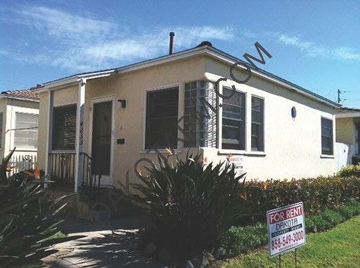 1st image of 4233 33rd St
