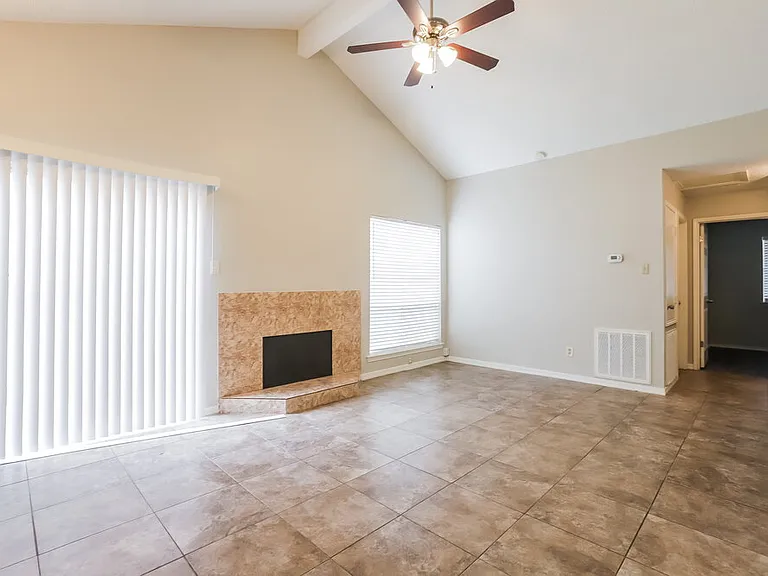 6395 Crossway Dr — Photo 6