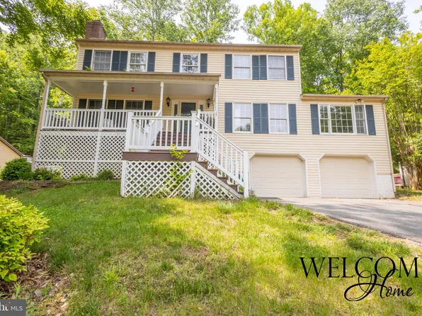 2445 Harpoon Dr, Stafford, VA 22554