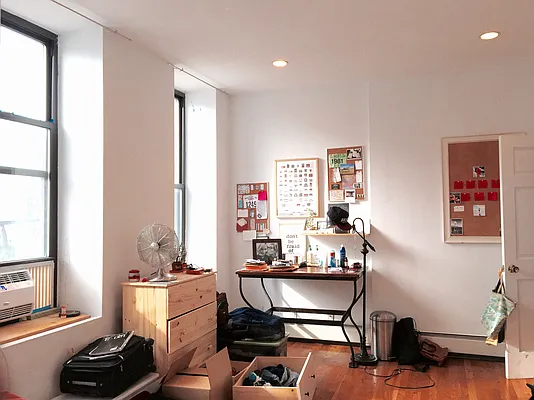 Rented by Sunrise Real Estate | media 36