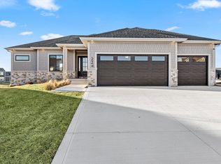 224 NE 60th Ct, Ankeny, IA 50021