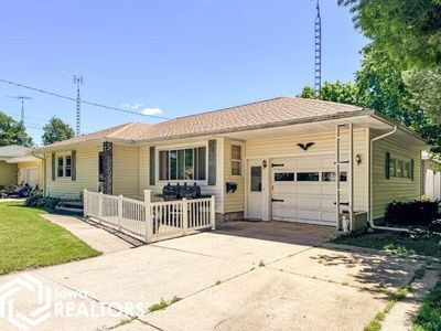 607 7th Ave NE, Hampton, IA, 50441