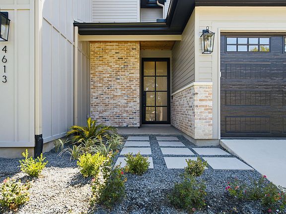 3rd image of 4613 Banister Ln