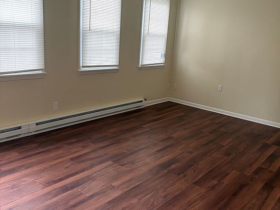 2nd image of 418 Amblewood Way #418