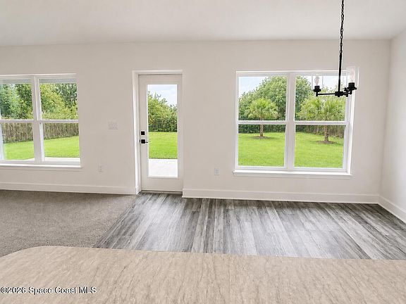 5th image of 973 Le Baron St SW