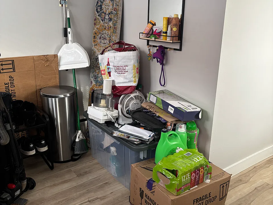Kitchen Eat In Area