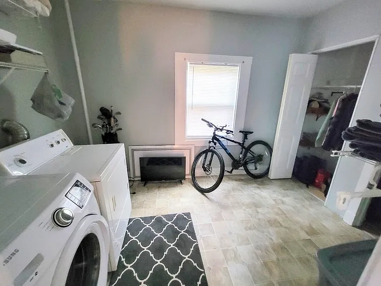746 E End Ave — Photo 7