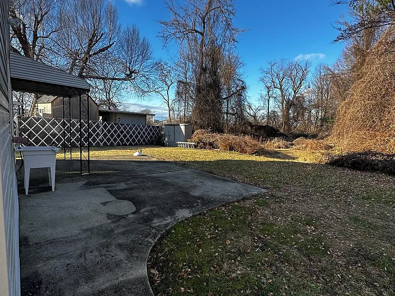 48 Lynn Ct — Photo 8