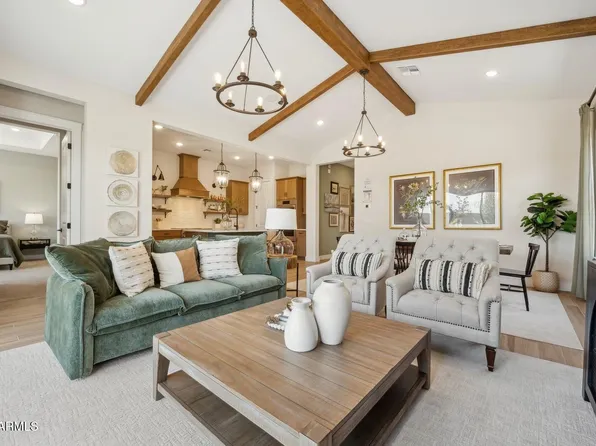 552 E Greenback Drive, San Tan Valley, AZ 85140