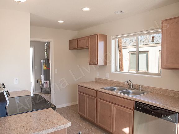 5th image of 1455 E Northfield Ave