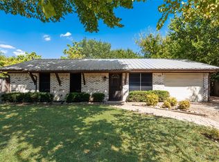11975 Maple St, Terrell, TX 75160