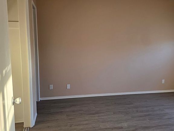4th image of 1515 W 103rd St APT 12