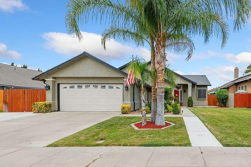 1st image of 427 Vin Rose Way