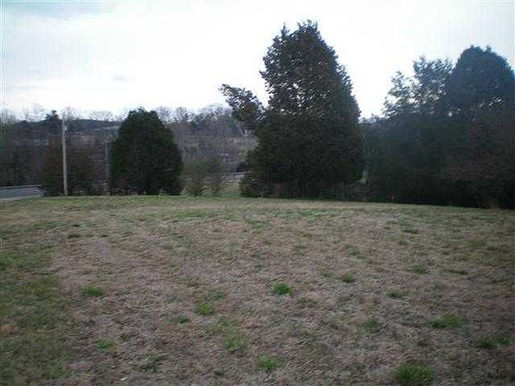 2nd image of 226 County Road 284