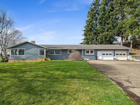 2nd image of 1590 McCormick Loop Rd