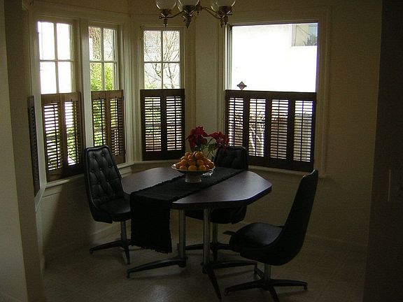 4th image of 3700 Laurel Ave