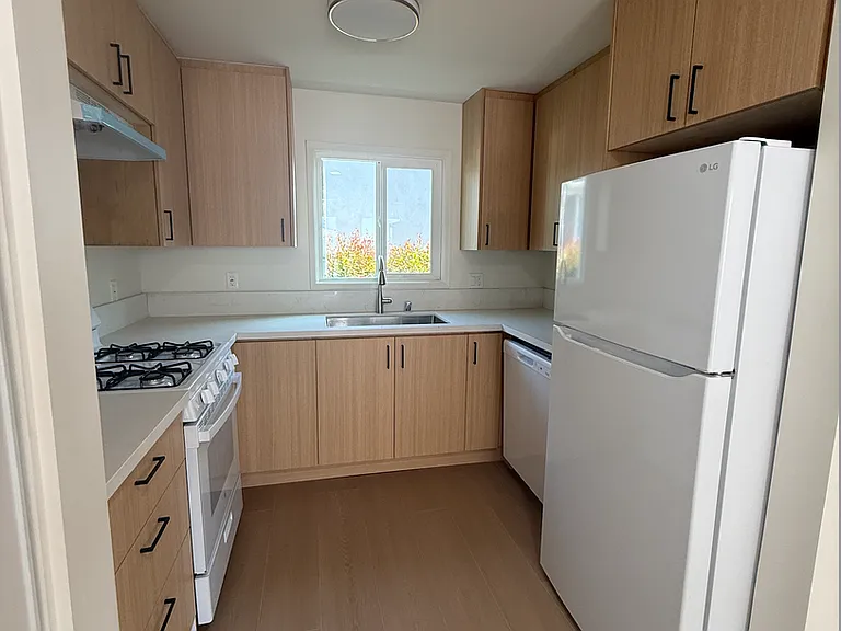 GC Properties — Photo 14