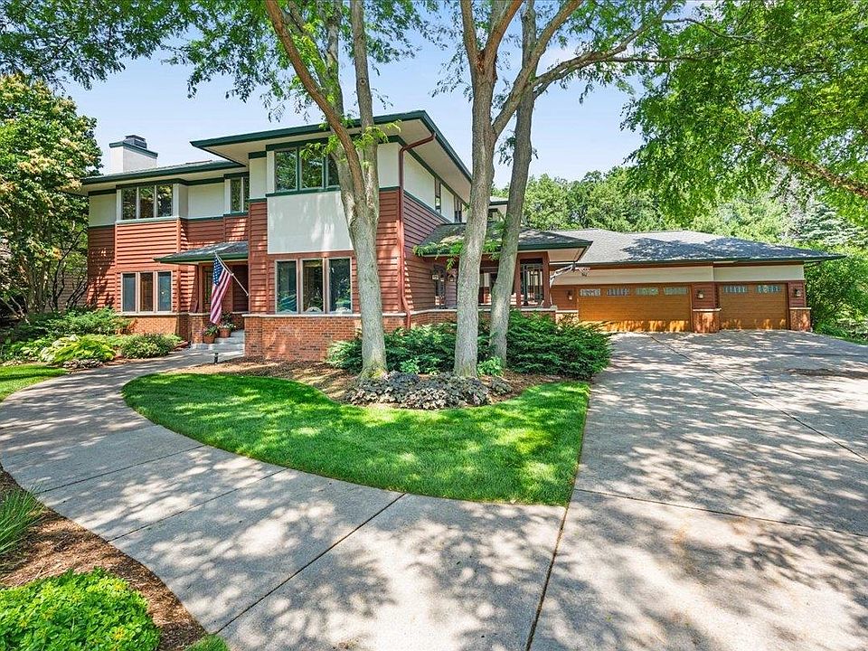 1st image of 5870 Persimmon Dr