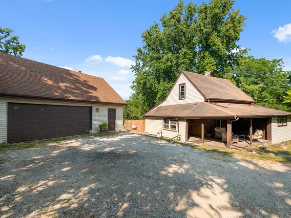 331 Old Hickory Rd, New Lenox, IL 60451