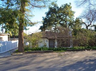 2266 Daisy Ln, La Canada Flintridge, CA 91011