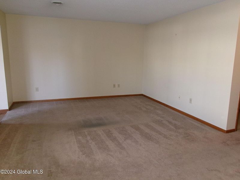 5th image of 1808 Cambridge Manor Drive