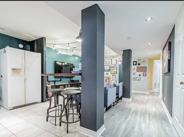 12 Blue Lake Ave, Brampton, ON L6X 4W4