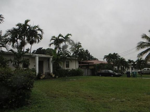 3rd image of 6550 SW 27th St