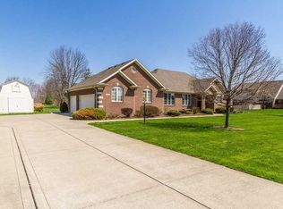 2812 W Creekview Dr, Greenfield, IN