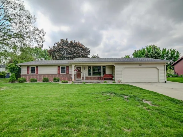 605 Wood Lawn Way, Verona, WI 53593