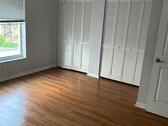 3rd image of 815 W Boynton Beach Boulevard #8-202