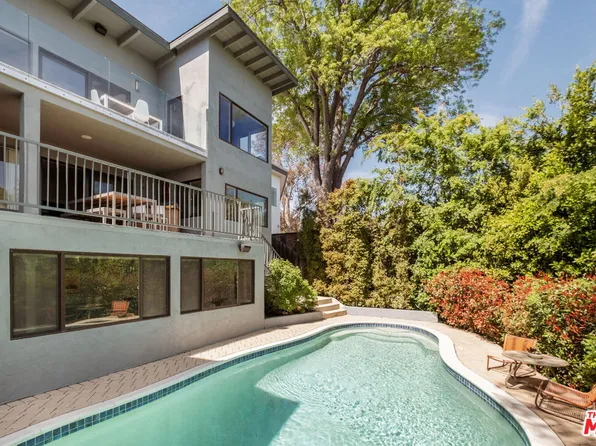 3672 Holboro Dr, Los Angeles, CA 90027