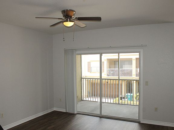 2nd image of 2352 Grand Central Pkwy APT 19