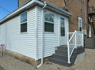 20 N Wisconsin St #2, Darien, WI 53114