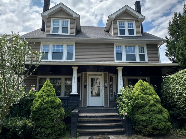 2316 S Overlook Rd, Cleveland Heights, OH 44106