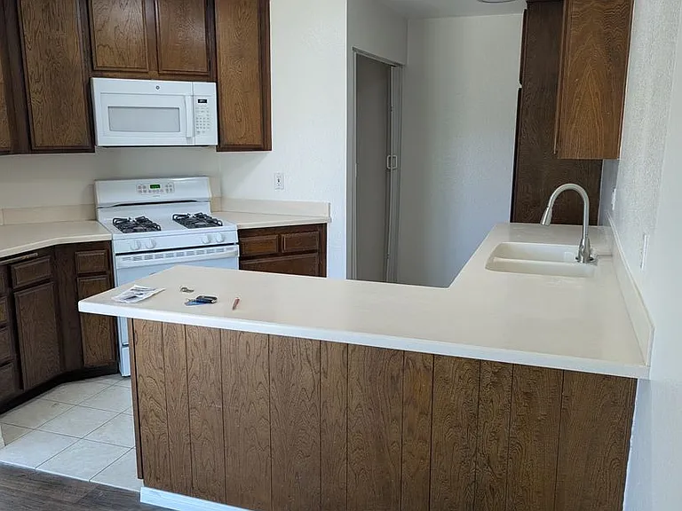 12103 Wilsey Way — Photo 6