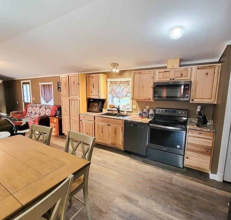 395 Woods Falls Rd, Altona, NY 12910 Zillow