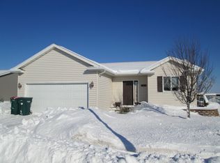 5216 Kingsbury Pl NW, Rochester, MN 55901