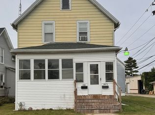 1353 S Kensington Ave, Kankakee, IL 60901