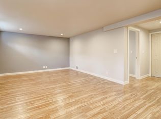 6216 45th Ave NE, Seattle, WA 98115